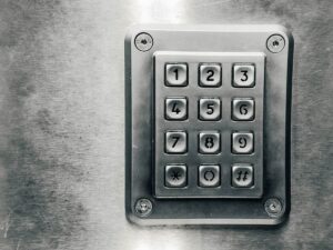 Jak system kontroli dostepu zwieksza bezpieczenstwo firmy