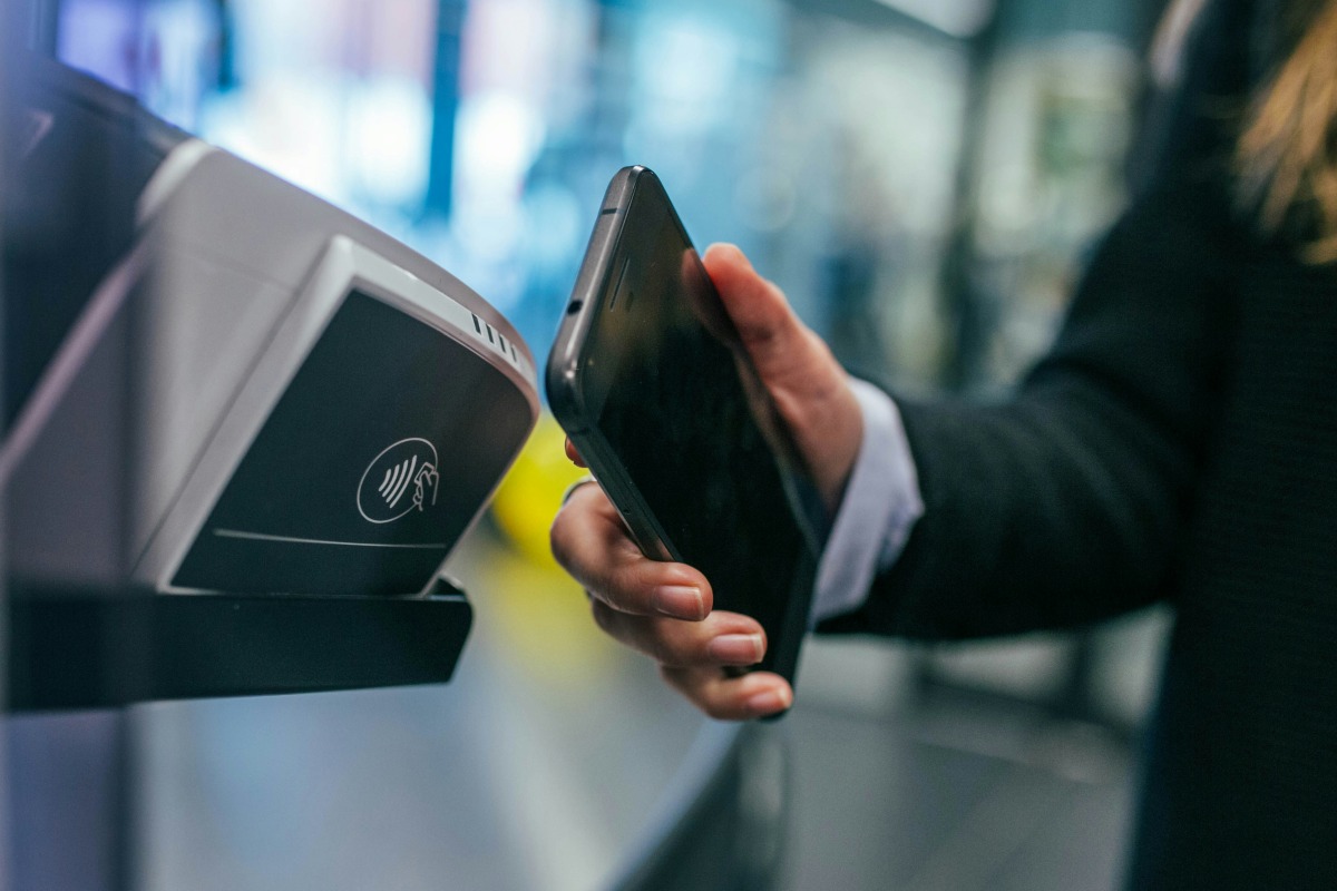 Terminale POS – jak wybrać centrum sprzedaży, które przyspieszy obsługę klienta